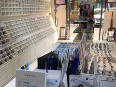 -诺柯视眼镜-蔡司依视路官方工厂店(淞南一店)