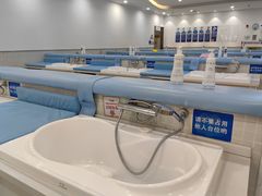 -蓝旗亲子游泳(范湖万达广场店)