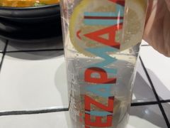 咸柠七-肥汁米蘭香港米线(长宁来福士店)