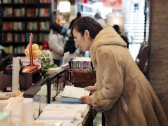 -钟书阁(松江泰晤士小镇店)