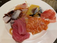 -飨食汇全日制餐厅·昆山皇冠假日酒店(九方店)