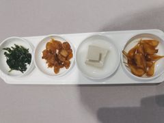 -香山湖渔家大院