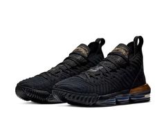-NIKE品牌体验店(南京东路店)
