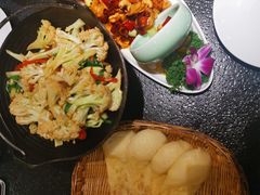 -万重锦·人文川菜馆(骡马市店)