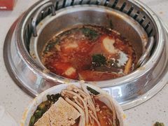 -龍歌自助小火锅(市南金茂湾店)