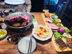 -明洞阿姨·韩式酱蟹烤肉·创意料理(三元桥店)