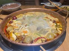 -洱火云南酸菜牛肉火锅(石景山当代商城店)
