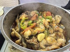 -刘姐啤酒鱼民族演艺餐厅(西街总店)