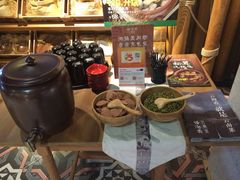 -云海肴·汽锅鸡·云南菜(天山百盛优客店)