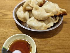 -黄阿姨锅贴大王(万航渡路店)