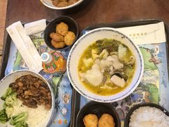 -横琴湾畔餐厅(长隆海洋王国白鲸剧场店)