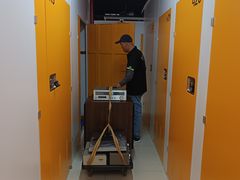 -安东易迷你自助仓储寄存仓库(草桥店)
