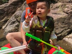 -安吉龙王山峡谷漂流