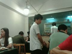 -广东仔港式茶餐厅(银泰店)