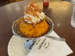 -Café Monson