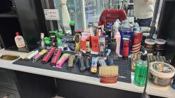 -老男孩男士理容馆·理发·烫染·修面