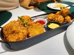 -露露家咖啡店