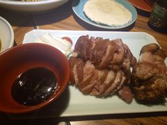 烤猪肘子-食欲老院子荆芥疙瘩汤(经五路店)