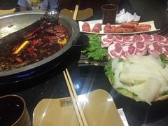 -宽板凳老灶火锅(南礼士路店)