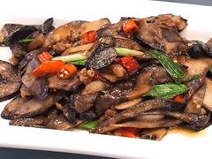 -乡村馕坑肉·烧烤·新疆菜·本地人更爱吃(阿勒泰首店)