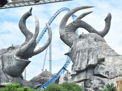 -七彩云南欢乐世界