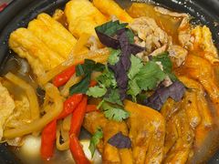 -老表记广西宵夜螺蛳鸭脚煲(东盟店)