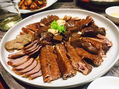 潮汕卤水狮头鹅八珍-品小馆