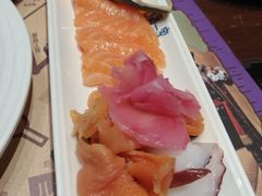 -四海一家自助餐(益田假日广场店)