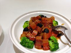 黑蒜红烧肉-老船夫婚宴婚庆会馆(延吉路店)