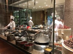 自助取餐区-君悦酒店·1881·北京烤鸭