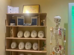 -小颜秘家·韩国整骨