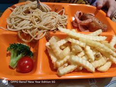 -香港新曜记茶餐厅(万泰城店)