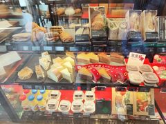 -星巴克臻选(莘庄仲盛店)