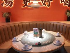 卡座-江渔儿酸菜鱼(东厦一百店)