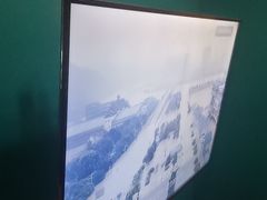 -荒岛实景沉浸密室(江汉路1店)