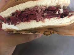 纯瘦腊肉夹馍-邢老三肉丸糊辣汤(西安总店)
