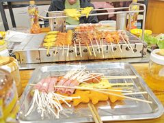 -哈尔滨小酒馆·鲜肉现穿自助烧烤(康新花园店)