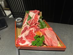-铭牛烧肉·和牛海鲜自助(高新月牙湖店)