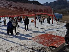 -济南卧虎山滑雪场
