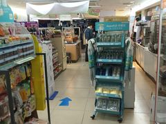 -全家便利店(杭州龙翔桥地铁站店)