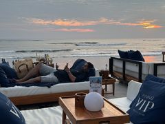 -FINNS Beach Club