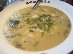 -严记小天府酸菜鱼(西四路店)