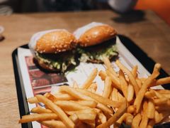 -The Habit Burger Grill 哈比特汉堡(复兴soho店)