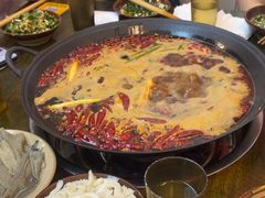 -黄潇洒老火锅(九眼桥宏济巷店)