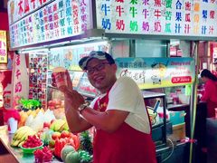 -六合夜市