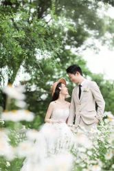 -雪中彩影婚纱摄影·微光艺术中心