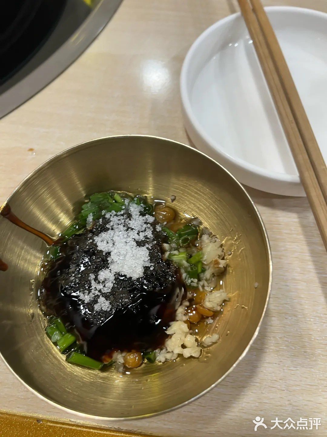 热气腾腾的鱼火锅之夜