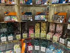 -VENCHI 闻绮(北京国贸商城店)