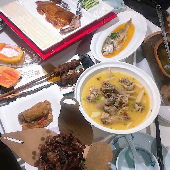 湖锦酒楼·烤鸭坊(后湖永旺店)