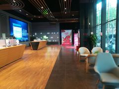 -中国移动(杨浦滨江营业厅)